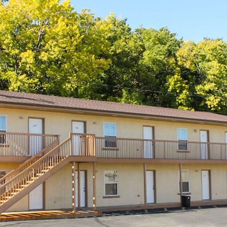 Golden Wheat Budget Host Inn ג'אנקשן סיטי מראה חיצוני תמונה