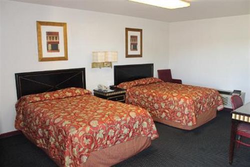 Golden Wheat Budget Host Inn ג'אנקשן סיטי מראה חיצוני תמונה