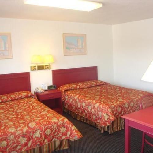 Golden Wheat Budget Host Inn ג'אנקשן סיטי מראה חיצוני תמונה